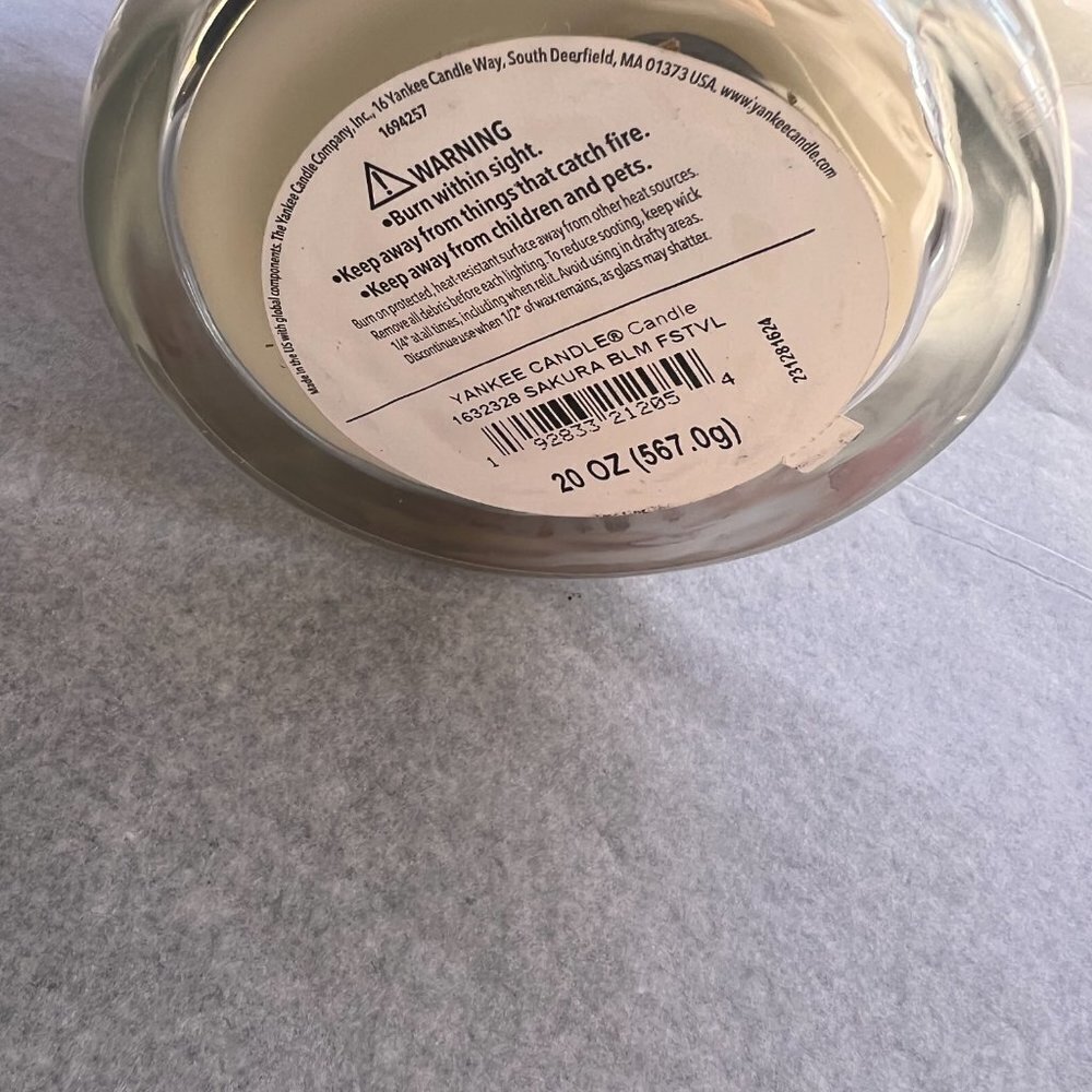 Yankee Candle Sakura Blossom Festival Rose Vanilla Sandalwood Apple Berries - Picture 4 of 5